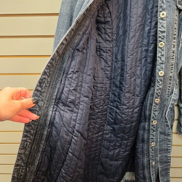 3/4 length Foxy Jeans Denim Jacket with zipout quilted lining! Size M - Picture 2 of 5